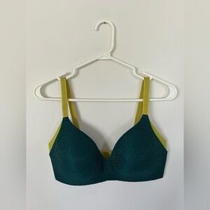 Knix Wingwoman Green Lace Wireless Bra Size 5